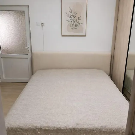 Gazde/Camere de închiriat Delfinariu Constanţa